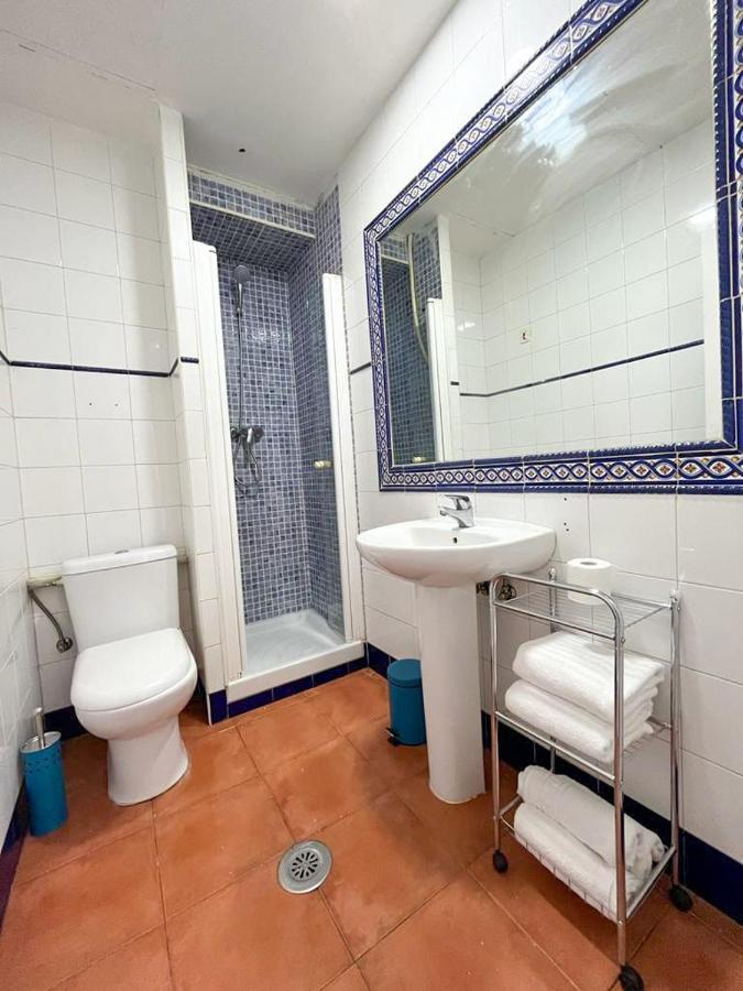Apartamentos Malaga Centro Bagian luar foto